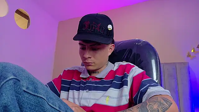 Nascary_Fox webcam