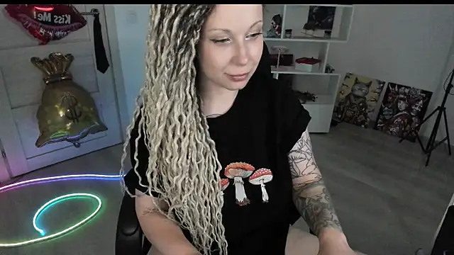 HoneySallyMoore webcam