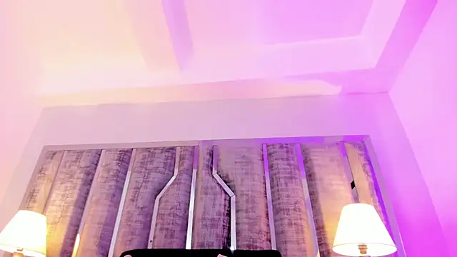 Ciara_Benet live cam room