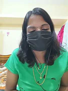 Tamil_Ishu webcam