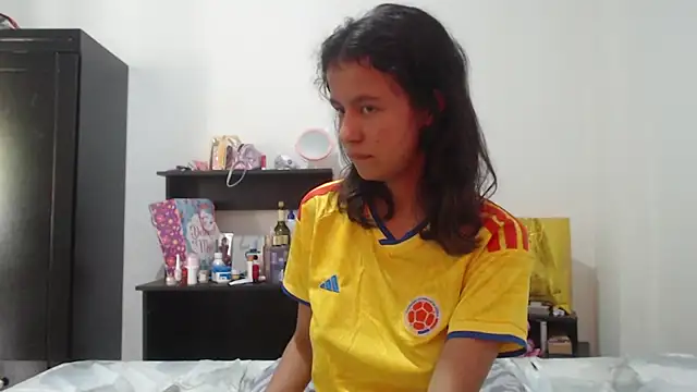 Watch nathaly_jones_ live on EroticFlix - High definition streams