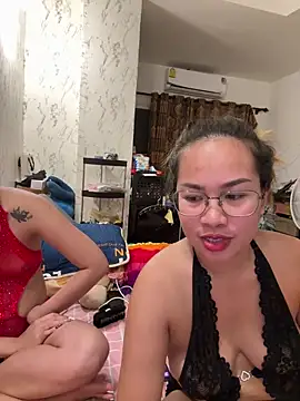 Ponthip webcam