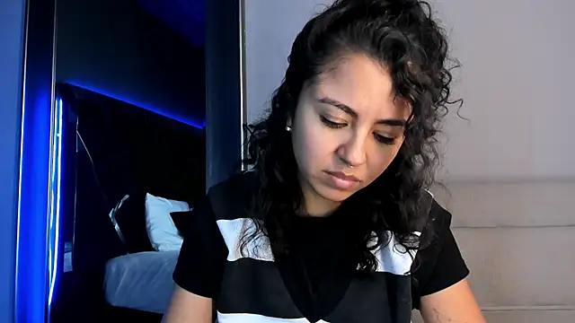 Watch Amareto_ live on EroticFlix - High definition streams