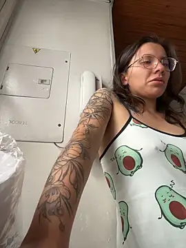 Watch karlamorris_ live on EroticFlix - High definition streams