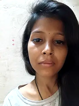 Gud_girl_Nilu webcam