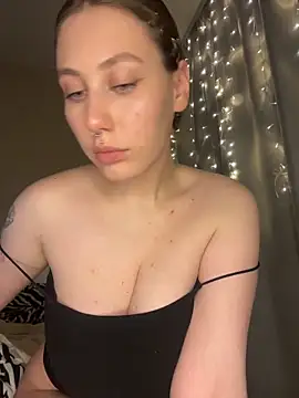 Molli_Luv webcam