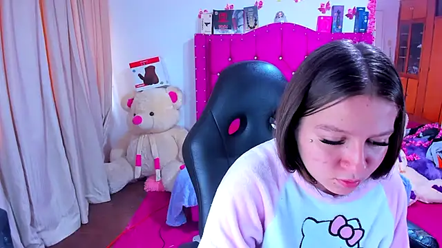 Luna_Analya webcam