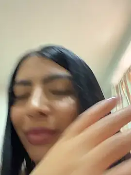 Watch Nina_vell live on EroticFlix - High definition streams