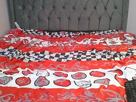 hornyqueen93 webcam