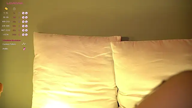 Watch Your_phobia live on EroticFlix - High definition streams