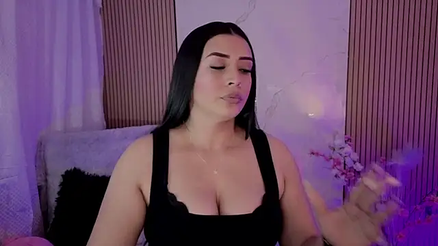 Watch Kayleemorales live on EroticFlix - High definition streams