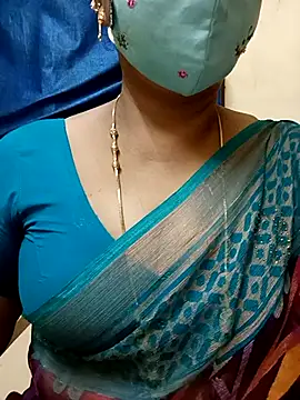sushma26 Live Webcam on Stripchat