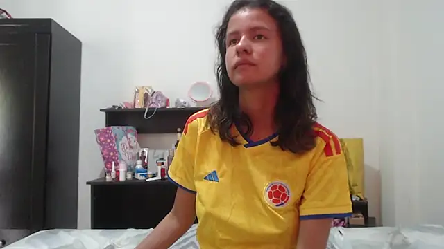 Watch nathaly_jones_ live on EroticFlix - High definition streams