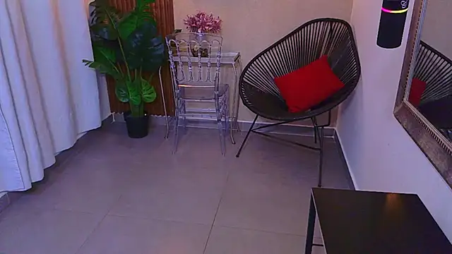 kenya--buhle (F young) - F/MACHINE IN ASS