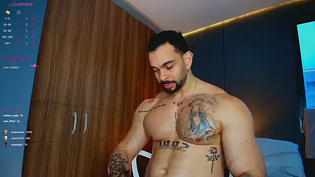 massimo_visconti (M young) - 💥get up and show off your body, flex💥