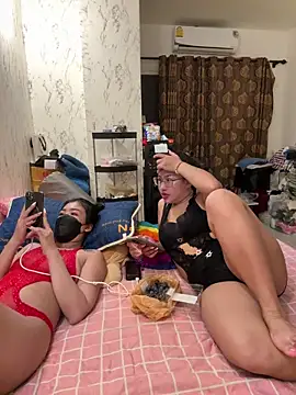 Ponthip live sex cam