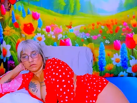 indianroxy webcam