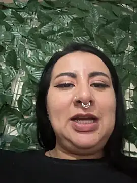 Watch Abril_Luv live on EroticFlix - High definition streams