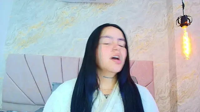 Mia_candy_0