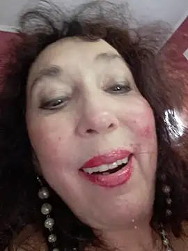 GypsyEsmeralda webcam