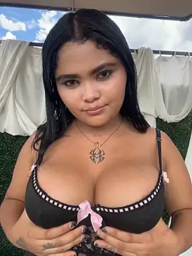 HoneyBunXXX webcam