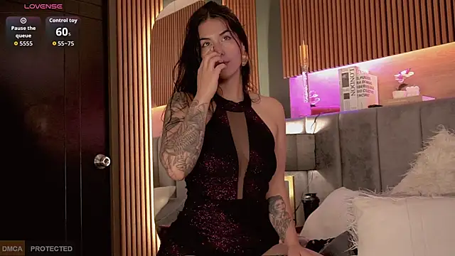 Angelina_Dior webcam