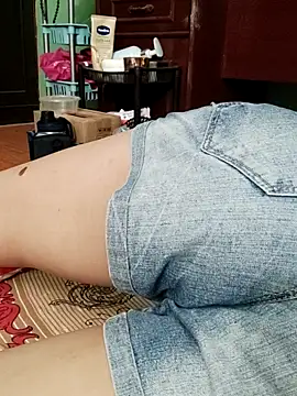 QueenSoreal's room