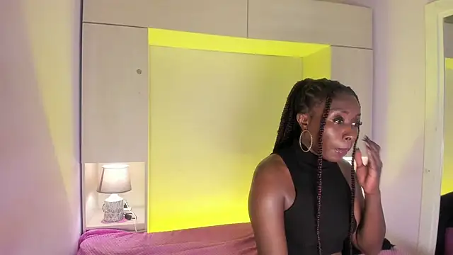 Watch TaylorBloom live on EroticFlix - High definition streams