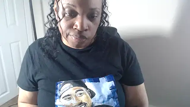 Sexymona1218 webcam