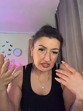Hotangel75