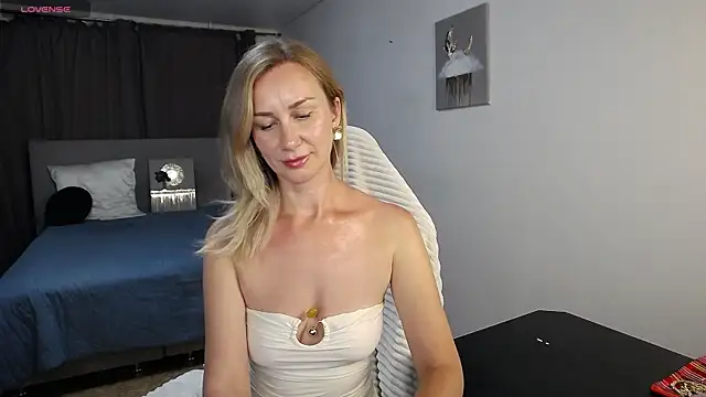 Vanessa_Nowak webcam