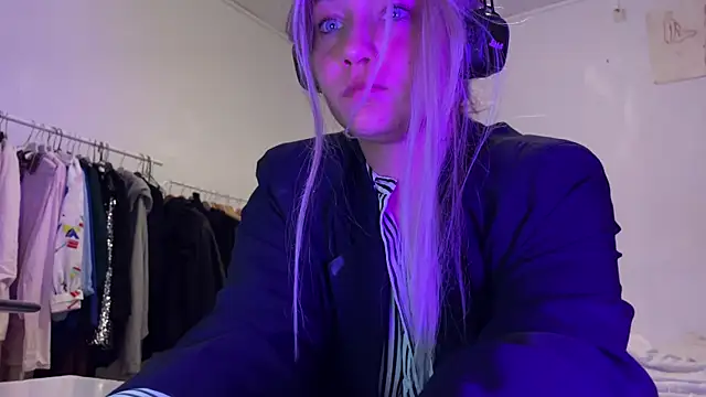 RamonaK99 webcam