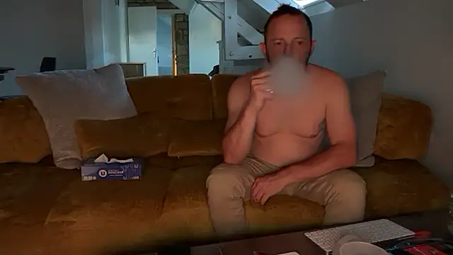 AZOPMOB18999 webcam