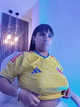 Bella_Raven webcam