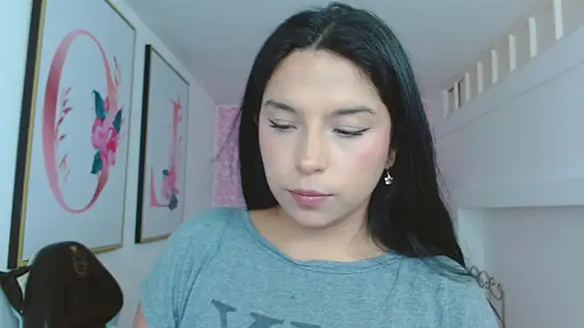 Small_naughty_ webcam