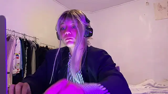RamonaK99 webcam