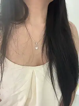 Lilyy_babyy webcam