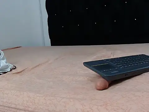 Sweet_Scarlett_ webcam