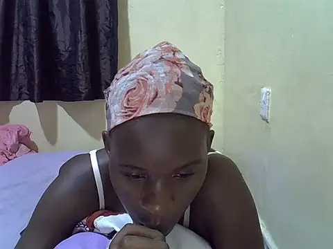 Gorgeous-maya webcam