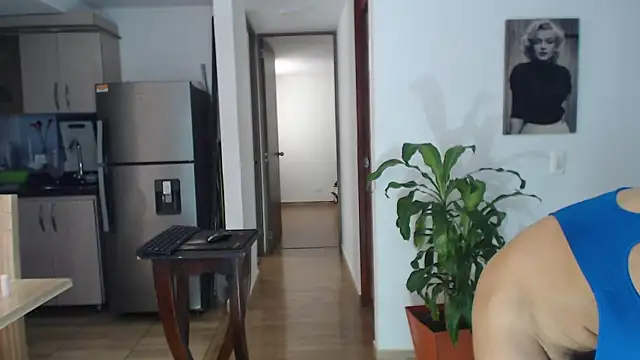 Ferotic_SexAddict webcam