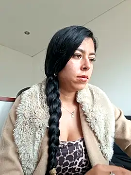 Watch Luianna live on EroticFlix - High definition streams