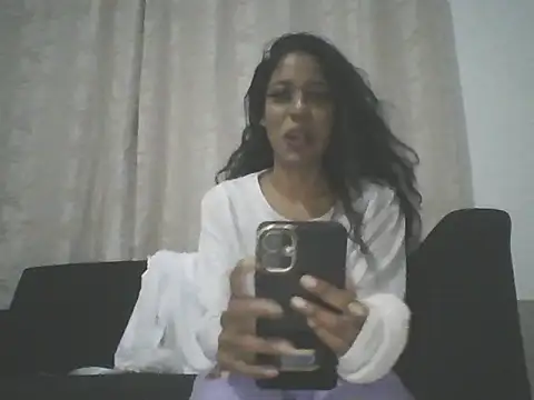Watch Indian_babydoll69 live on EroticFlix - High definition streams