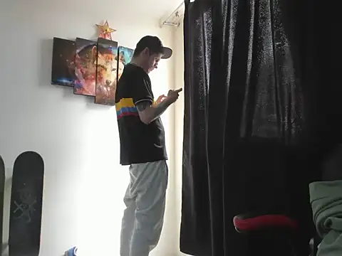 MasterSkater live cam on StripChat