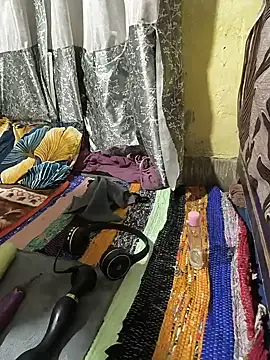 Hotty-Rani-Bhabi webcam