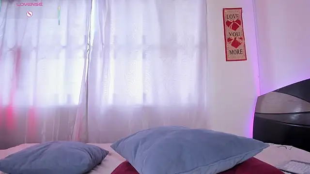 Watch anhiahoney02 live on EroticFlix - High definition streams