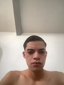 Latinos_2001 webcam