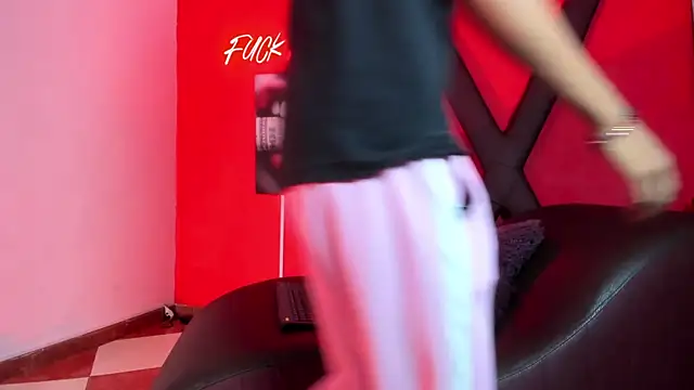 TWINKS_FRIENDS webcam