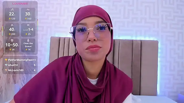 naishaa_ webcam