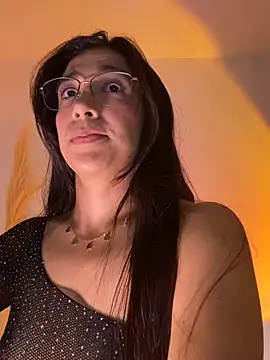 Watch SabrinaEvanss_ live on EroticFlix - High definition streams