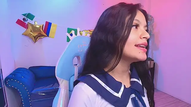 Maddie_T18 webcam